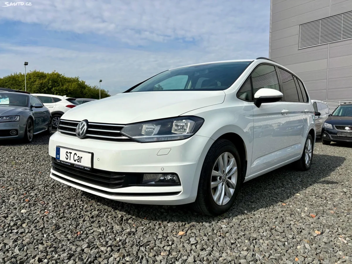 Volkswagen Touran 2.0TDi 110kw DSG Comfortline